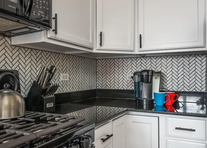 The Upscale Getaway Near Downtown * Chicago